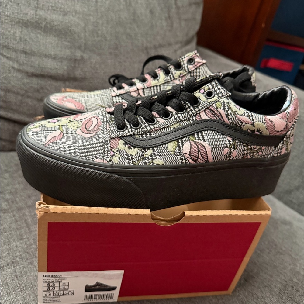 Vans Old Skool Stackform Womens Platform Shoes Romantic Goth Floral Tapestry 8 - Picture 2 of 8